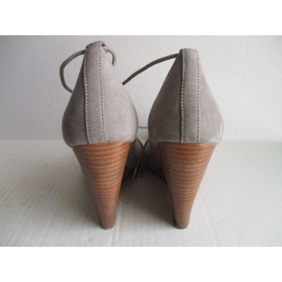 *Charles David Beige Suede Pumps Ankle Tie Closure Stacked Wedge Heels - Picture 6 of 9
